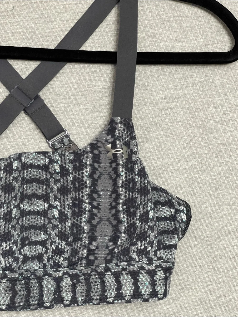 Under Armour Gray Patterned Sports Bra with Crossback Straps